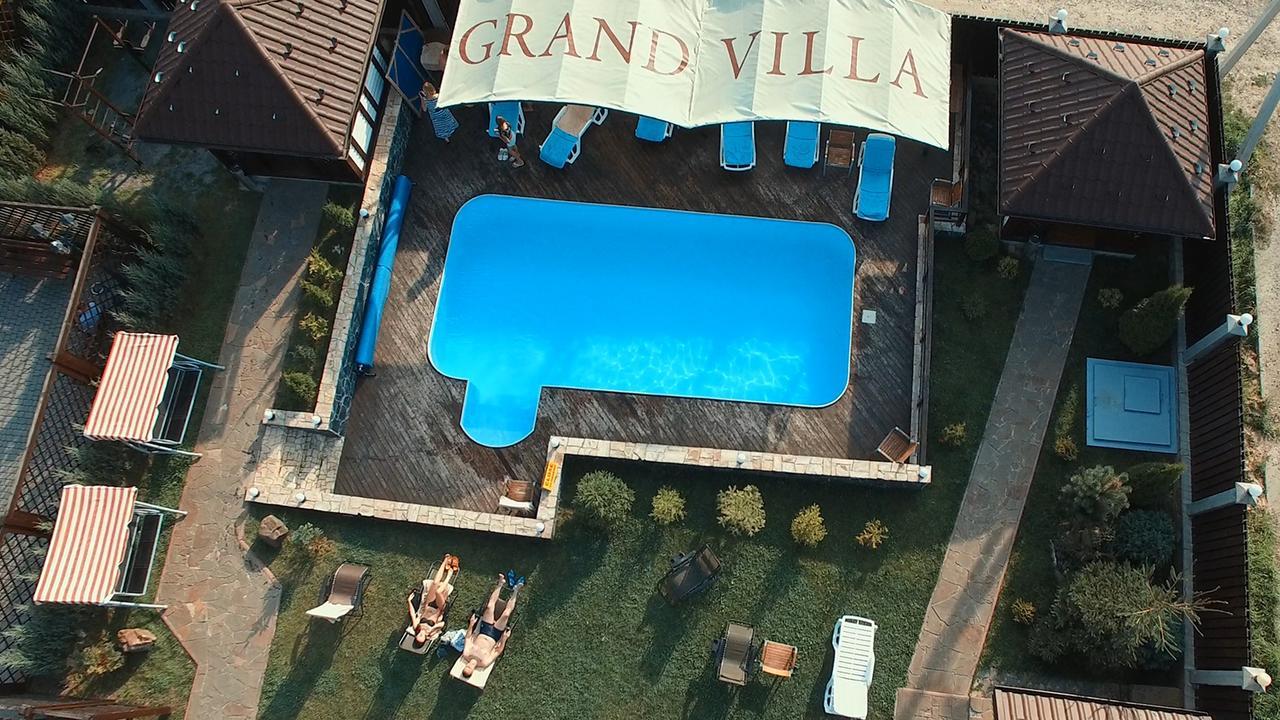 Villa Grand Skhidnytsia Ngoại thất bức ảnh